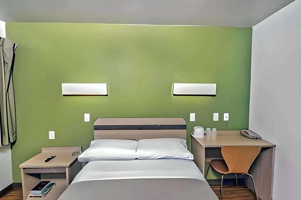 1 Full Bed | Mobility Access RI Shwr, Nsmk interior